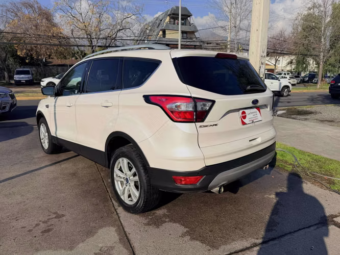 FORD Escape 2.0 TURBO AUTOMATICO UNICO DUENO ALEMAN 2019