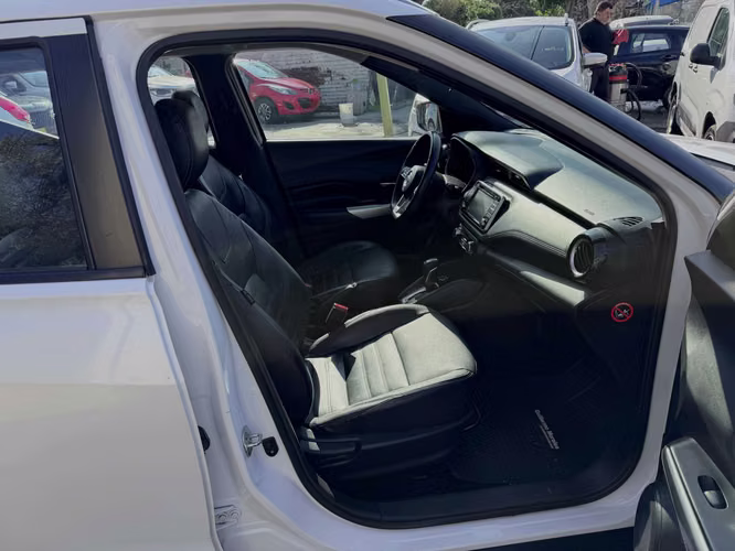 NISSAN KICKS EXCLISIVE 1.6 AUTOMATICO FULL AIRE AIRBAG SONY VER EN LAS CONDES 2018