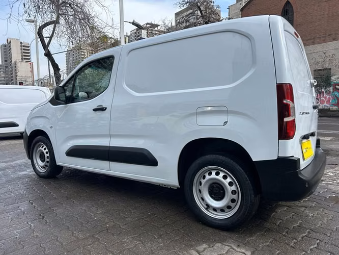PEUGEOT PARTNER PARTNER L1 BLUEHDI 100 - 2023 | 4317