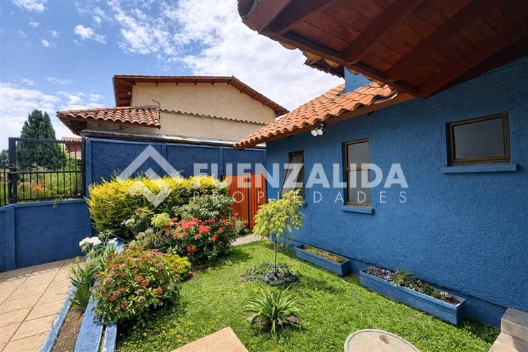 Casa en venta de 3 dorm. en La Reina Alta/Peñalolén