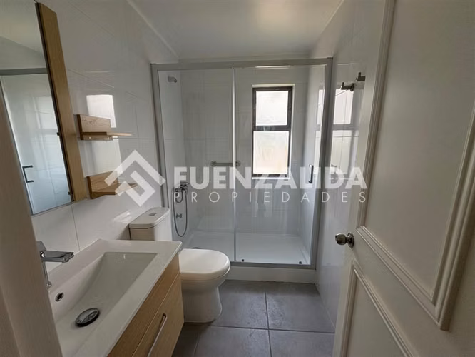 Casa en venta de 3 dorm. en La Reina Alta/Peñalolén