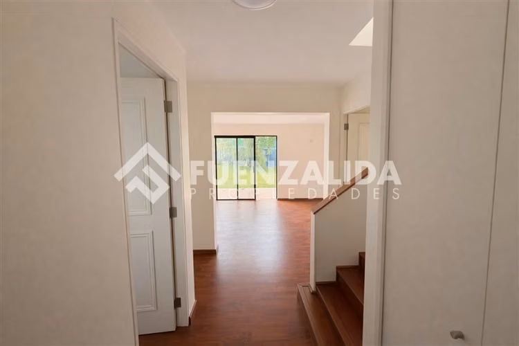 Casa en venta de 3 dorm. en La Reina Alta/Peñalolén