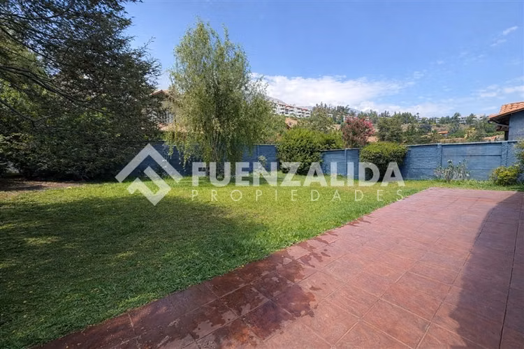 Casa en venta de 3 dorm. en La Reina Alta/Peñalolén