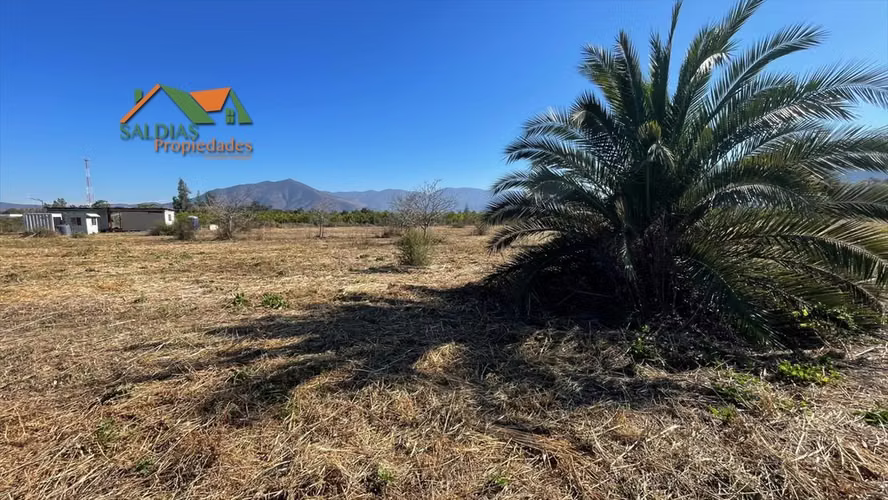 se vende en condominio de pocas personas La Cruz  lotes 5000 metros con agua