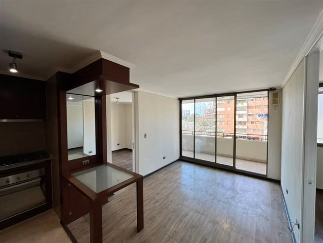 Dpto. mariposa de 2 dorm. 2bn. estac. bd. en San Miguel