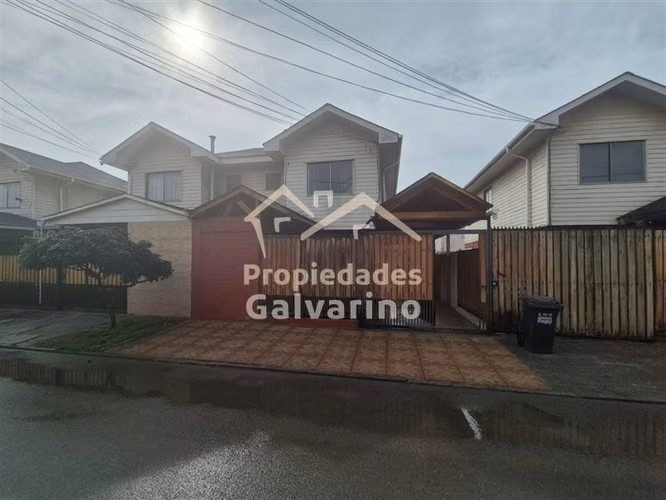 Casa en venta de 3 dorm.2 baños en Quilicura