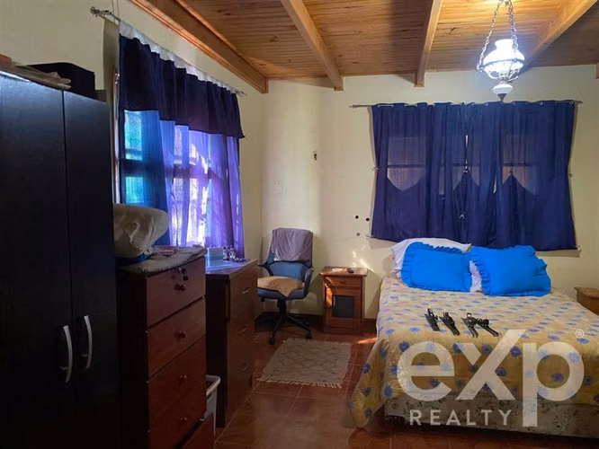 VENDO Parcela de 1Ha en Curacaví 3D 2B REBAJADA casa sólida