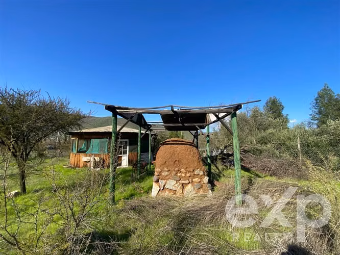 VENDO Parcela de 1Ha en Curacaví 3D 2B REBAJADA casa sólida