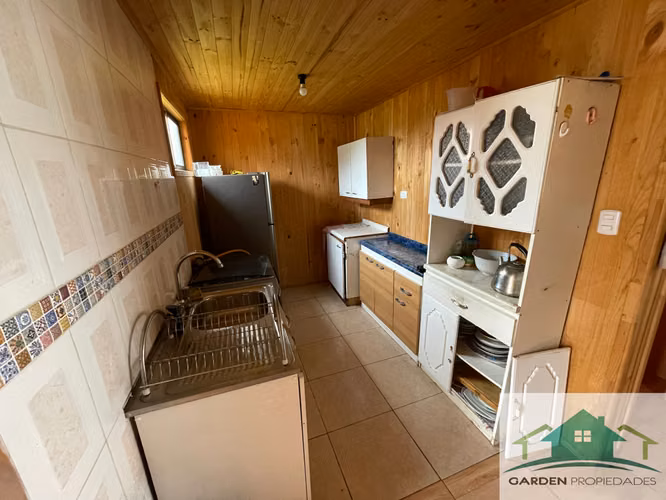 Parcela de 5.010 m² con 2 Casas, Piscina y Agua Potable – Condominio Santa Eliana, Melipilla