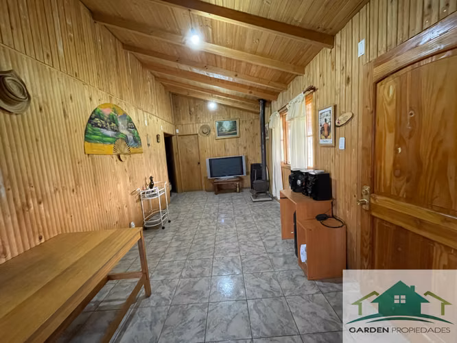 Parcela de 5.010 m² con 2 Casas, Piscina y Agua Potable – Condominio Santa Eliana, Melipilla