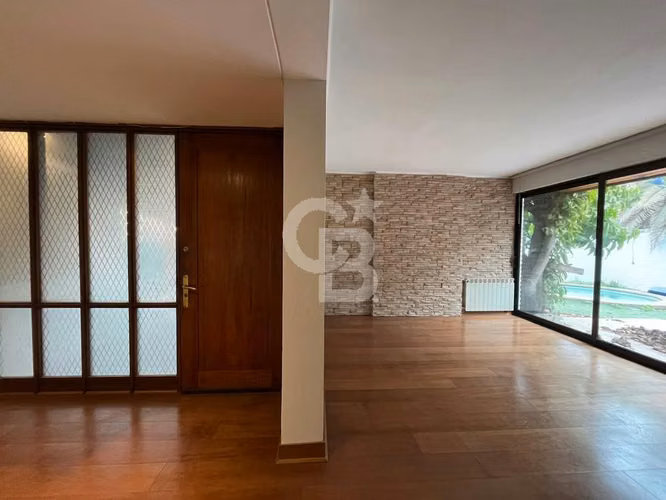 Casa en Vitacura, a pasos Club Manquehue