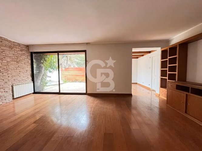Casa en Vitacura, a pasos Club Manquehue