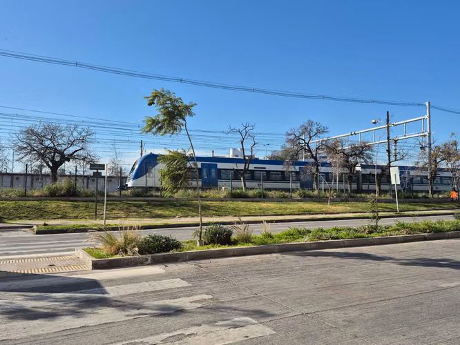 Vende Tres Dormitorios Estacionamiento Portales 672 Condominio