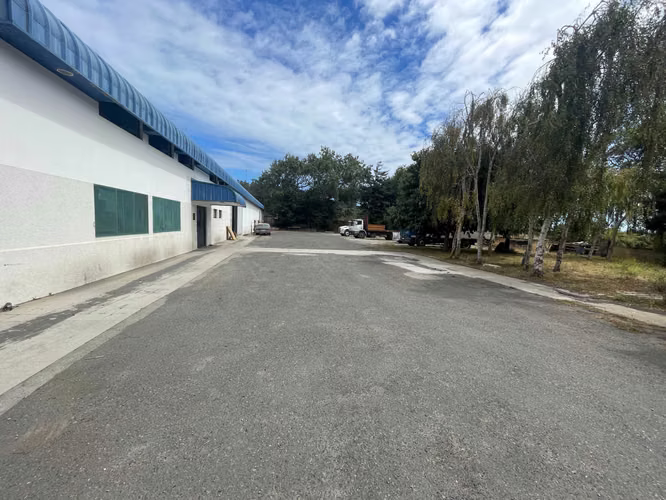 ARRIENDO BODEGA  (179305)
