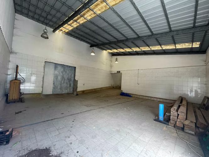 ARRIENDO BODEGA  (179305)