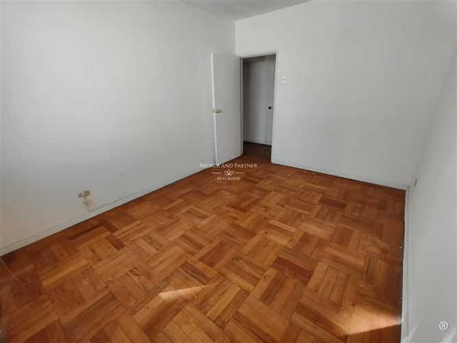Oficina de 115m2 metro Santa Lucia