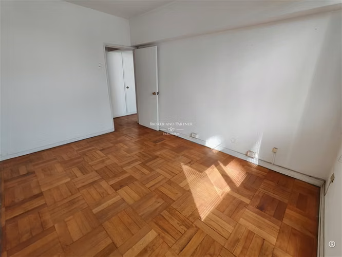 Oficina de 115m2 metro Santa Lucia