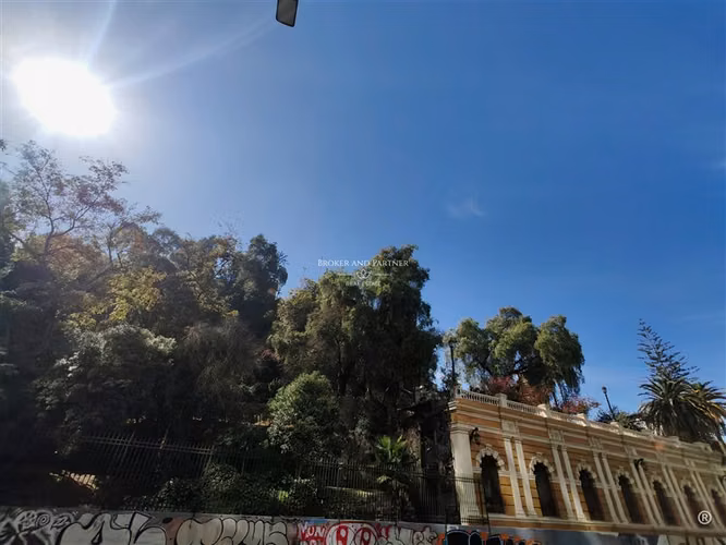 Oficina de 115m2 metro Santa Lucia