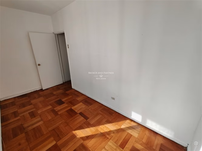 Oficina de 115m2 metro Santa Lucia