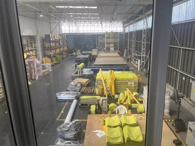 ARRIENDO BODEGA 930M2 CENTRO LOGÍSTICO-QUILICURA-LO BOZA
