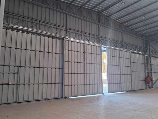 ARRIENDO BODEGA 1800M2 7000M2 TERRENO-BATUCO-LAMPA