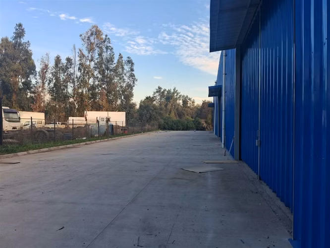 ARRIENDO BODEGA 1800M2 7000M2 TERRENO-BATUCO-LAMPA