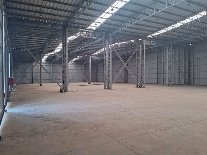 ARRIENDO BODEGA 1800M2 7000M2 TERRENO-BATUCO-LAMPA