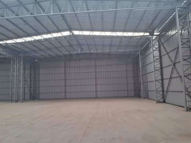 ARRIENDO BODEGA 1800M2 7000M2 TERRENO-BATUCO-LAMPA