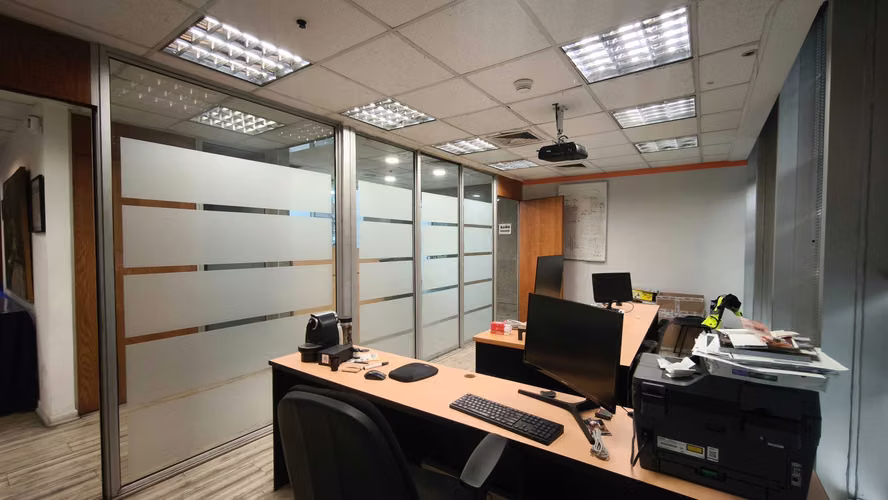 Oficina luminosa ideal para atención al publico (179537) - Imagen 6