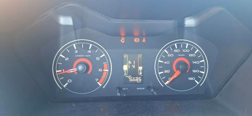 Vendo mahindra kuv100