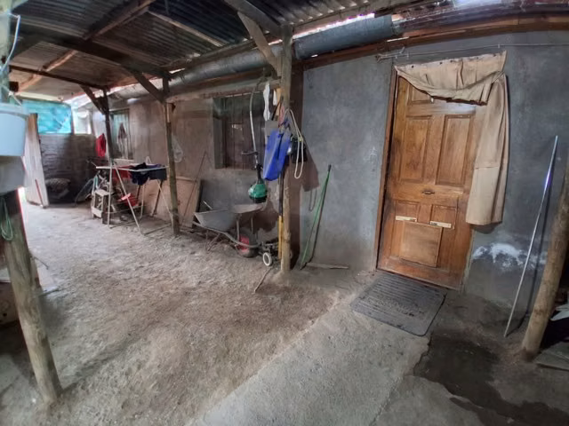 Propiedad para uso comercial o habitacional en Av.LonquénNor