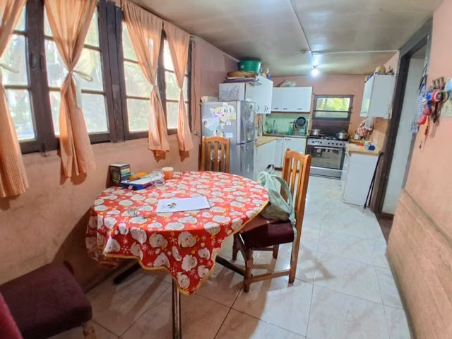 Propiedad para uso comercial o habitacional en Av.LonquénNor