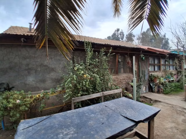 Propiedad para uso comercial o habitacional en Av.LonquénNor