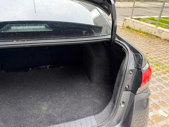 NISSAN VERSA 4X2 1.6 AUT 2024