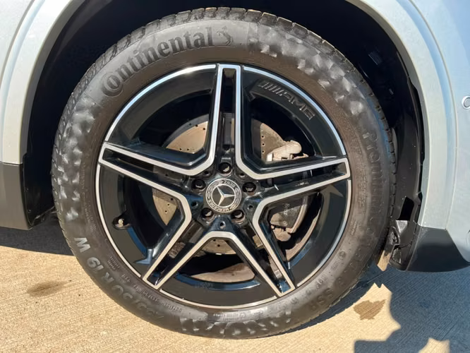 MERCEDES-BENZ GLA 200 AMG LINE 2024 - Imagen 9