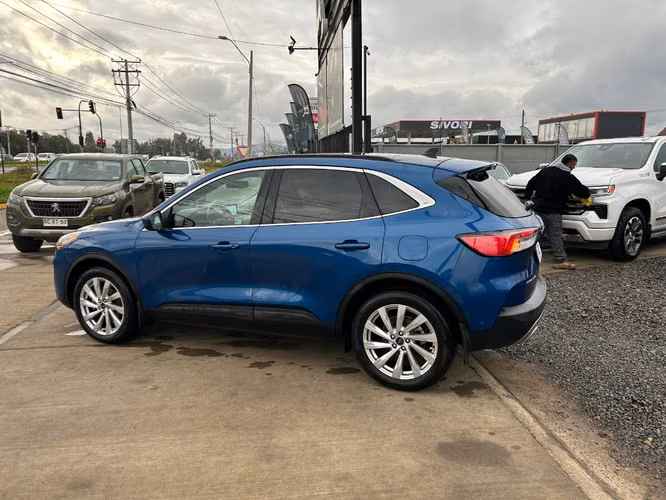 FORD ESCAPE FHEV 2.5 AUT 2023 - Imagen 9