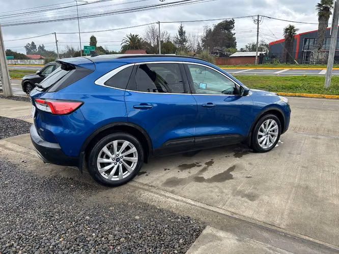 FORD ESCAPE FHEV 2.5 AUT 2023 - Imagen 17