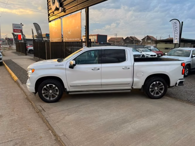 CHEVROLET SILVERADO HIGH COUNTRY 3.0 AUT 4X4 2023