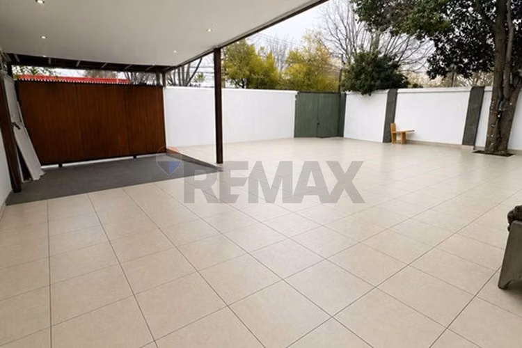 ¡propiedad comercial ideal en la reina! - Imagen 2