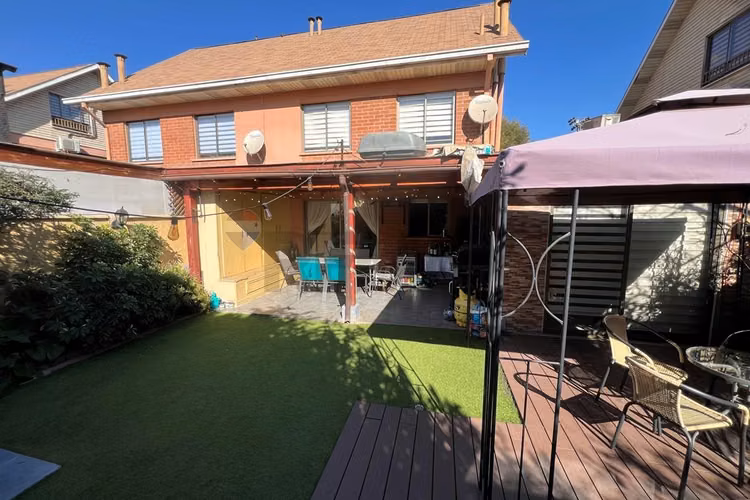 Casa en venta - huechuraba