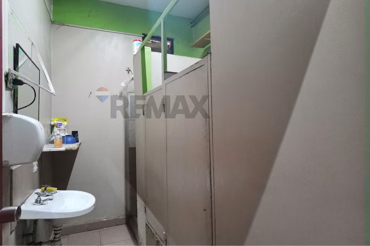 Venta de propiedad comercial de 400 m²
