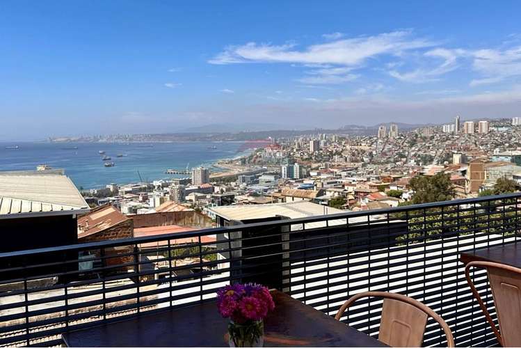 Hotel boutique con restaurante y vista a la bahía
