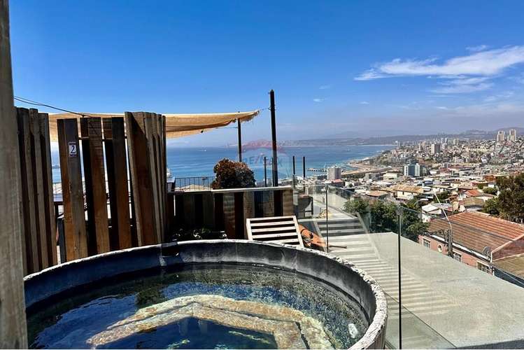 Hotel boutique con restaurante y vista a la bahía
