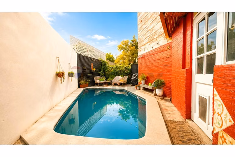 Casa tipo loft, condominio cerrado con piscina