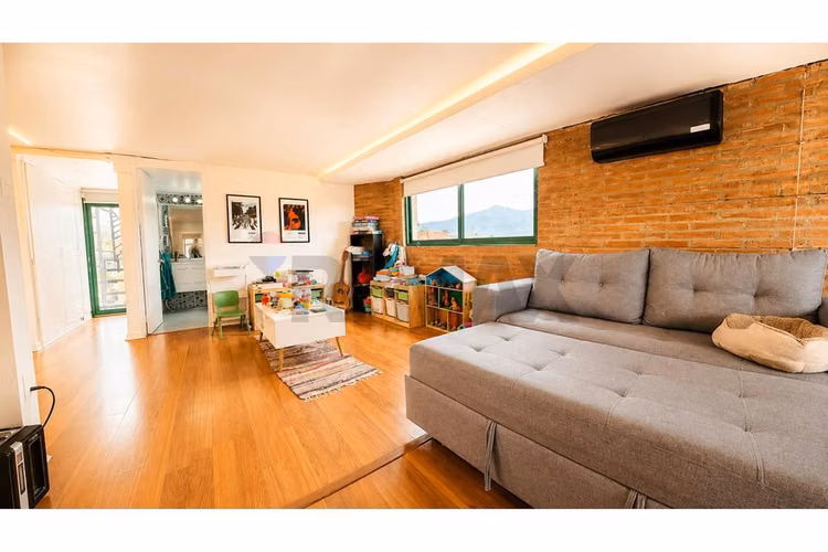 Casa tipo loft, condominio cerrado con piscina