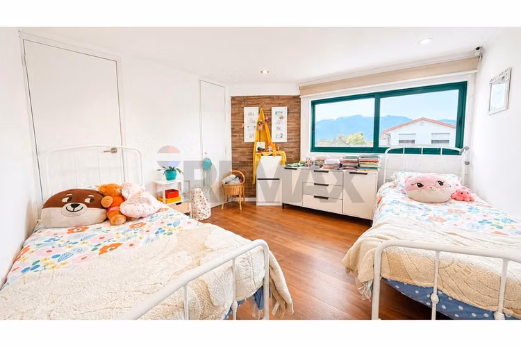 Casa tipo loft, condominio cerrado con piscina