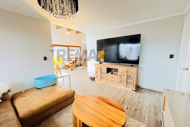 Duplex remodelado 250m2, 3d+4b+2e+1b. las condes. - Imagen 14