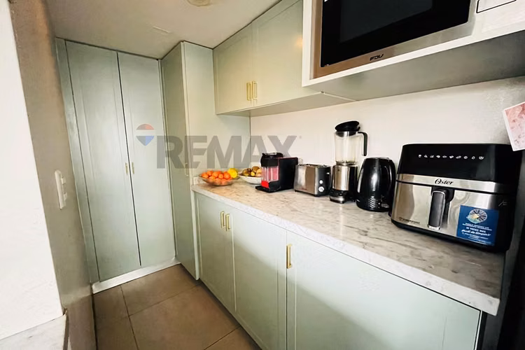 Duplex remodelado 250m2, 3d+4b+2e+1b. las condes. - Imagen 9