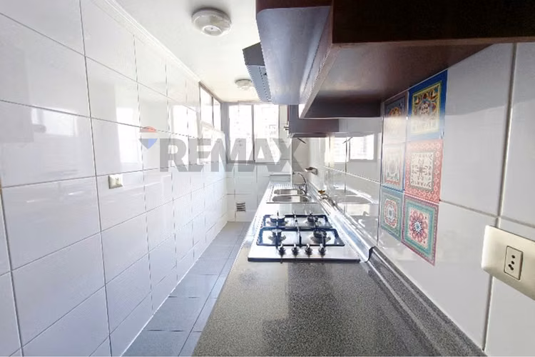 Arriendo depto 2d2b amplio con terraza y estac