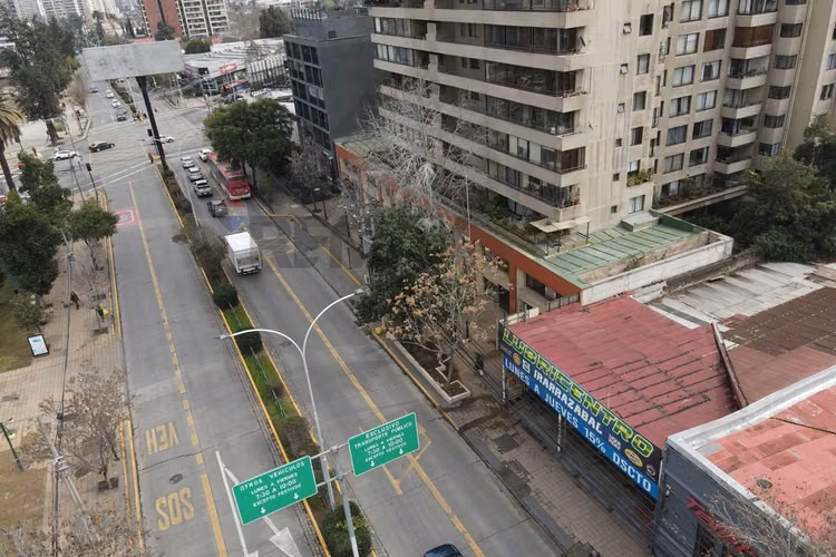 "invierte en ñuñoa: propiedad comercial única" - Imagen 29